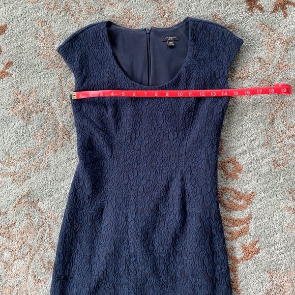 Ann Taylor Navy Lace Cap Sleeve Sheath Dress - Picture 10 of 11
